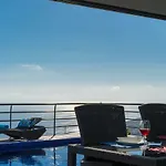 Casa Lira *