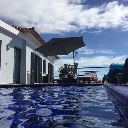 Casa Lira Heated Swiming, Sea View And Air Conditioning * Arco da Calheta (Madeira)