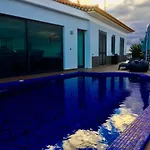 Casa Lira