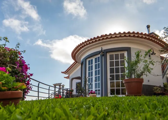 Casa Lira Ferienhaus Arco da Calheta (Madeira)