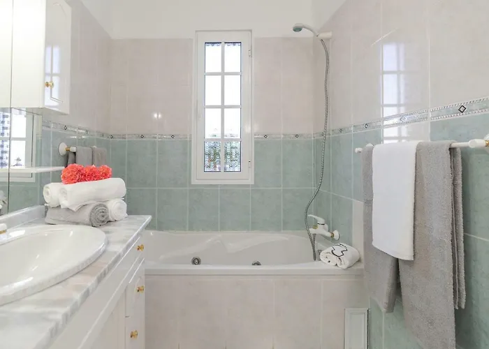 Casa Lira Arco da Calheta (Madeira)