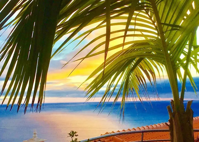 Casa Lira Hébergement de vacances Arco da Calheta (Madeira)